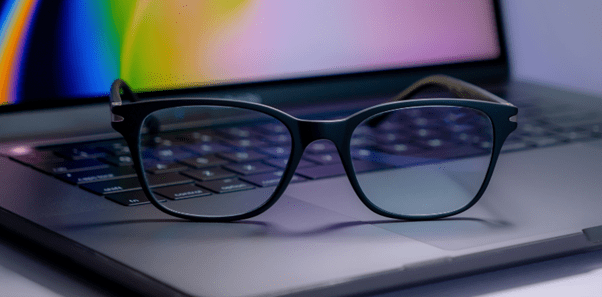 Can blue light glasses help alleviate digital eye strain?