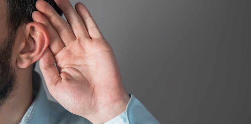 Recognise hearing loss symptoms? Our hearing check at Robinson Optometrists Whitley Bay can help. Book your complimentary hearing test today.