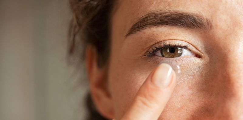 What are the benefits of wearing contact lenses?